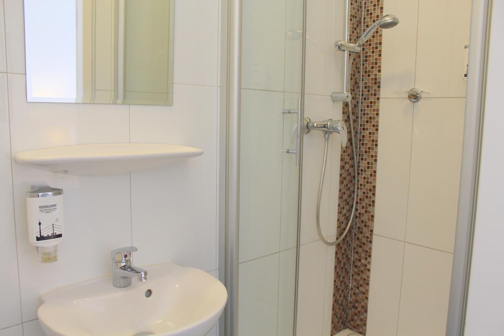 Hotel Heidelberger Hof Düsseldorf Habitación foto